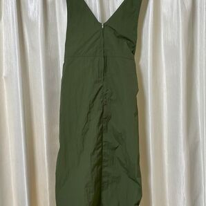 新品 ワンピース ジャンパースカート わたしの7days closet しまむら カーキ