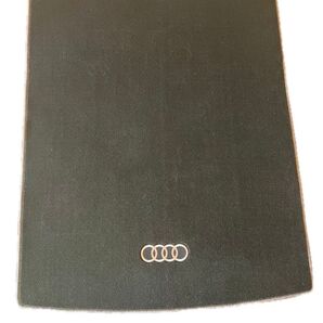 アウディ純正 A6 4F アバント 用のラゲッジマット