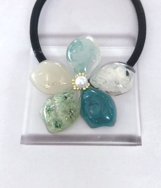 ヘアゴム ヘアアクセサリー レジン