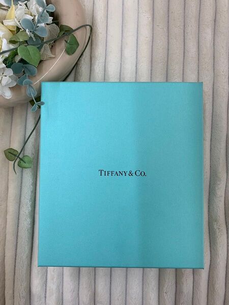 TIFFANY ショッピングバック 陶器 置物 花瓶