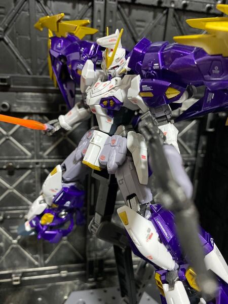 ガンダムアスクレプオス塗装完成品