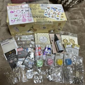 UVクリスタルランプ等ハンドメイド材料詰め合わせ