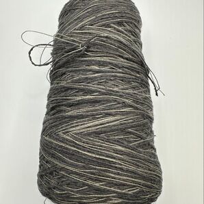 【新品未使用】AVRIL 希少 3本取り シルクツイード細白 グレー ラミー100 グレー太 フレンチスリーブ編み図付き(参考)