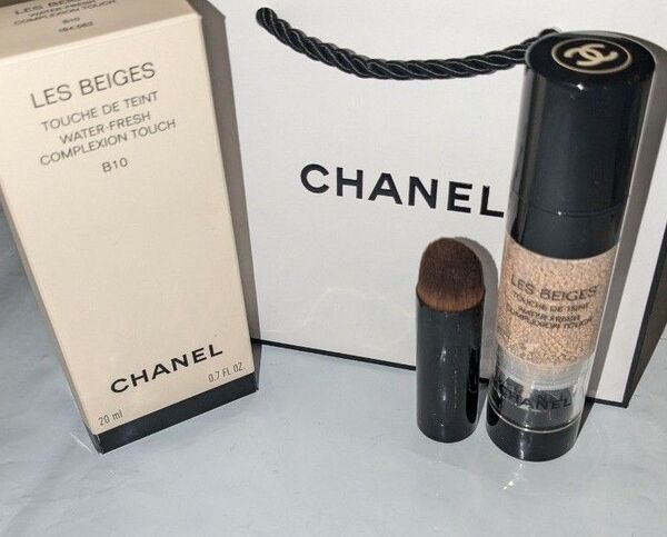 CHANEL レベージュトゥッシュドゥタン B10