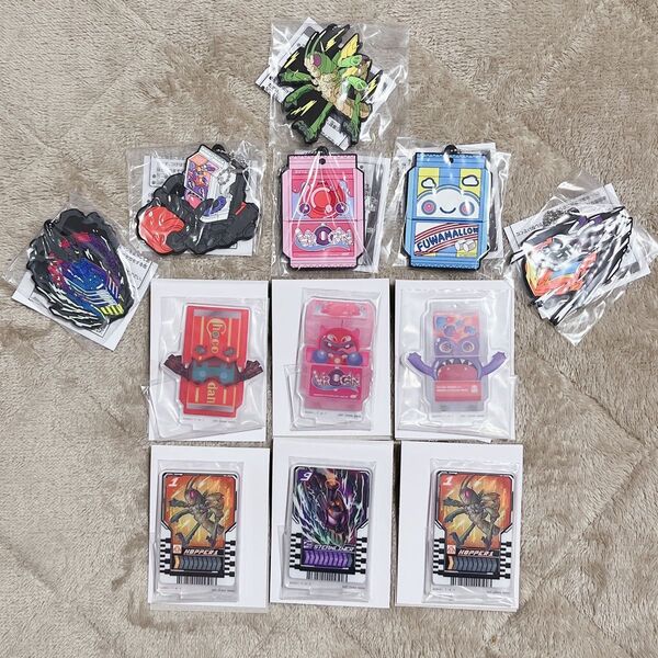 一番くじ 仮面ライダーガヴ ガッチャード 新品 アクスタ ラバーキーホルダー キーホルダー ゴチゾウ ガヴ クーポンで10%OFF
