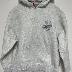 【新品未使用品】DC SHOES 130サイズ フーディ パーカー スウェット グレー 定価7990円 バッグロゴ おしゃれ子供服