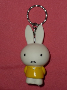 очень редкий! Kawai i! Miffy sofvi производства эмблема брелок для ключа ②