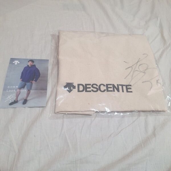 【新品未開封】DESCENTE×石川祐希 LOOKBOOK2023 直筆サイン入りトートバッグ LOOKポストカード