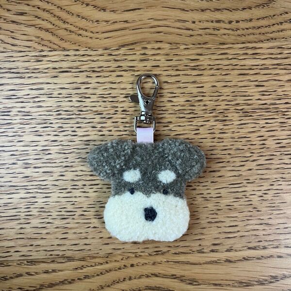 ミニチュアシュナウザー キーホルダー マスコット パンチニードル ハンドメイド 刺繍 愛犬 毛糸