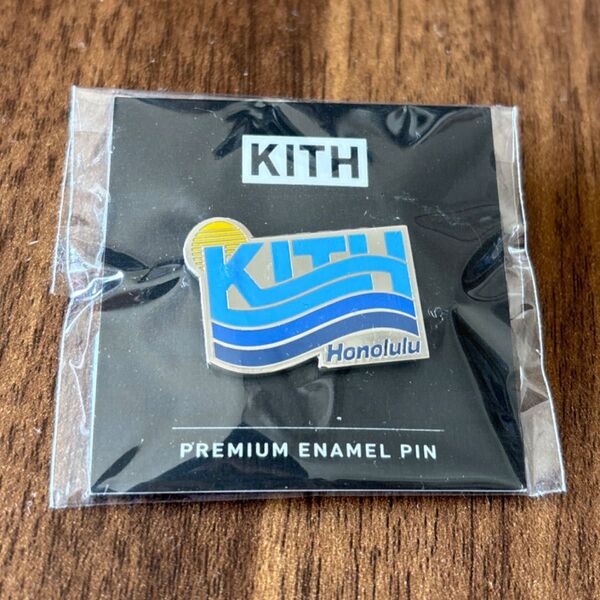 【日本未販売品】KITH HAWAII キス ハワイ HONOLULU WAVY PIN