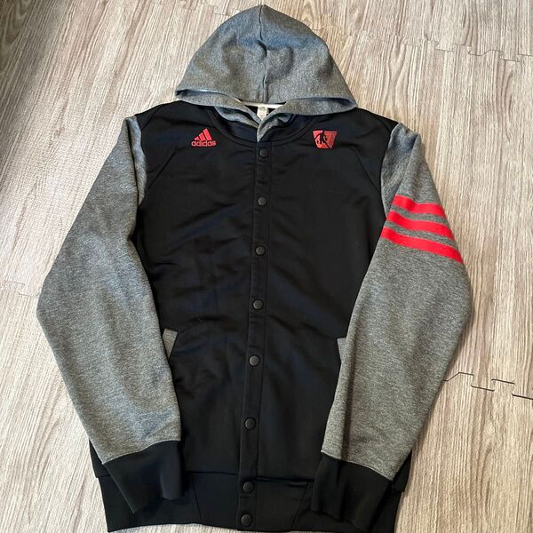 adidasジャケット