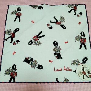 Hello Kitty LAURA ASHLEY ミニタオル お値下げ中