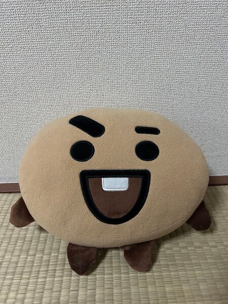 ぬいぐるみ クッション BT21 SHOOKY
