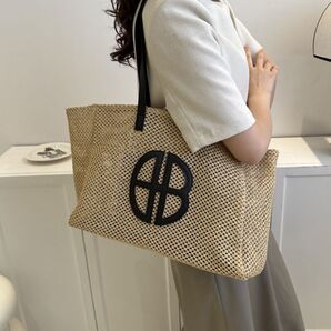 ★残りわずか★トートバッグ 大きめ ラタンバッグ リゾート シック 韓国 可愛い フェミニン 万能バッグ 編み込み ベージュ