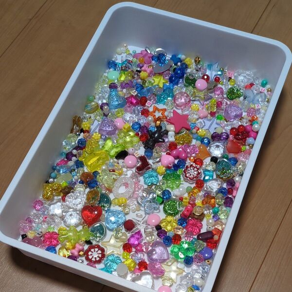 アクリルビーズ キラキラビーズ ハンドメイド
