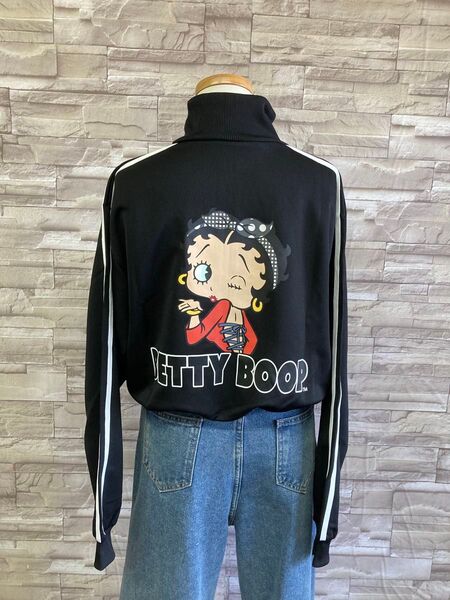 新品 ベティちゃんBettyBoop ベティブープショート丈ジャージブラック