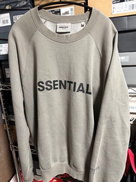 FOG ESSENTIALS Pull-Over Crewneck