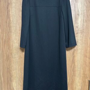 膝丈ワンピース