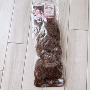 新品未開封 プリシラ ロープウィッグ 巻き髪 グラマラスカール TMB 髪束