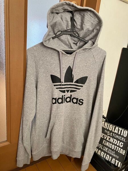 adidas originals アディダス オリジナルス パーカーグレー
