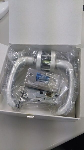 川口技研 Kレバーシリーズ(43番) KLS-43-1KM-MS LSラッチ仕様 空錠 バックセット51mm メタリックシルバ-