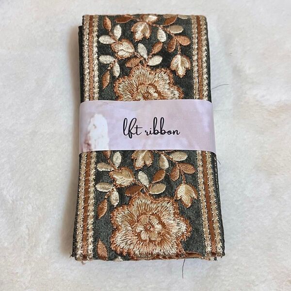 期間限定SALE☆特別価格☆太幅 インド刺繍リボン☆1m