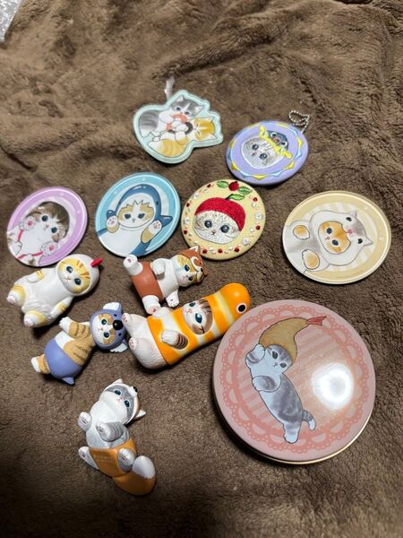 モフサンドプチキャン缶アクリルマグネット缶バッチチャームミニフィギュアmofusandさめにゃん
