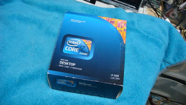 Intel i7-930 LGA1366 パッケージ ファン未使用 送料無料