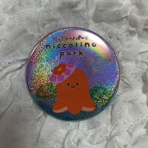 にっこりーノ キラキラ缶バッジ タコさんウィンナー にっこりーノパーク福岡限定 ノベルティ