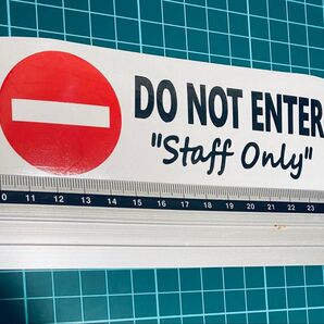 DO NOT ENTER STAFF ONLYステッカー(色変更可能)