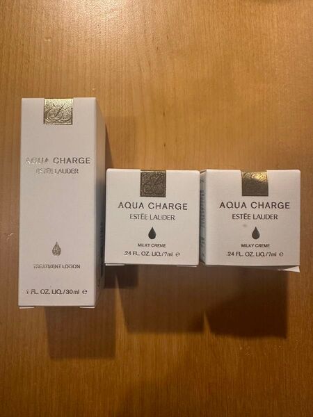 AQUA CHARGE トリートメントローション ミルキークリームの3点セット。ESTEE LAUDER エスティローダー
