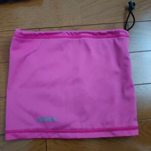 Number ネックオーマー リバーシブル ブラック ピンク