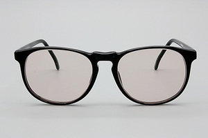 【新品・未使用】レノマ renoma R110-001 52-17 ブラック UVカットカラーハードマルチコートレンズ使用お洒落なメガネに仕上げました R-03