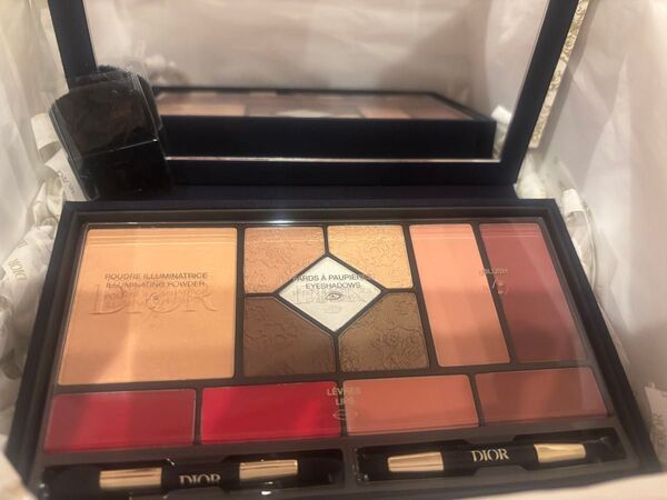 Dior ホリデーパレット