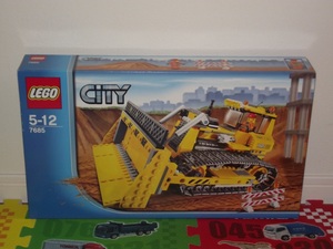 未開封 レゴ LEGO シティ 工事 ブルドーザ 7685