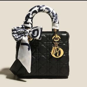 【早い者勝ち】Christian Dior レディディオールショルダーバッグ