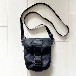 極美品 トリマーズ ユーエスエー サコッシュ ミニポーチ イージーマン ブラック