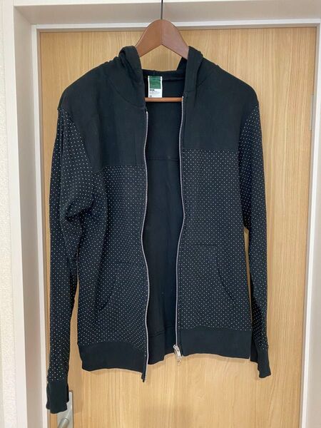 ベースコントロール ドットパーカー黒