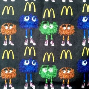 【匿名配送】 ポリコットン 生地 マクドナルド柄 30×48cm 1枚