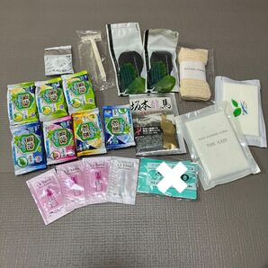 新品未使用未開封 温泡 発泡入浴剤 ヘアトリートメント 剃刀 ボディタオル アメニティ