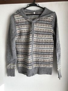 UNIQLO ユニクロ　WOOL100% ニットパーカー