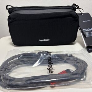 【セール新品未使用】Topologieボトルサコッシュ (※ ストラップ付き)