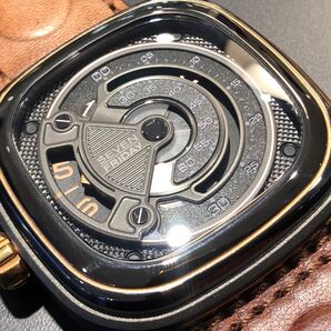 未使用品 セブンフライデー 腕時計 機械式自動巻き 47㎜ 駆動品 ボックス付き 保証書付き スイス