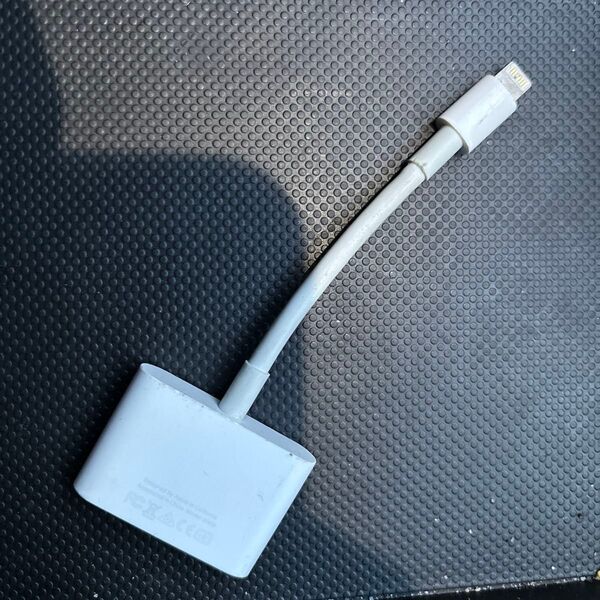 iPhone HDMI変換ケーブル ライトニング
