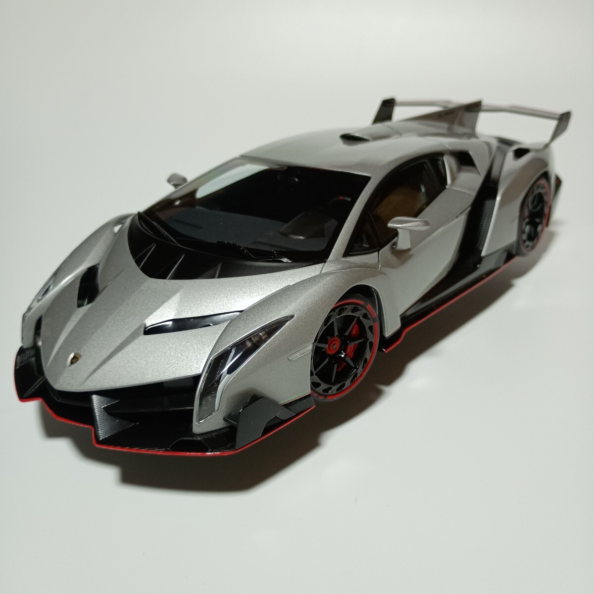 Yahoo!オークション -「1:18 ランボルギーニ ヴェネーノ Yahoo!オークション -「1:18 ランボルギーニ ヴェネーノ