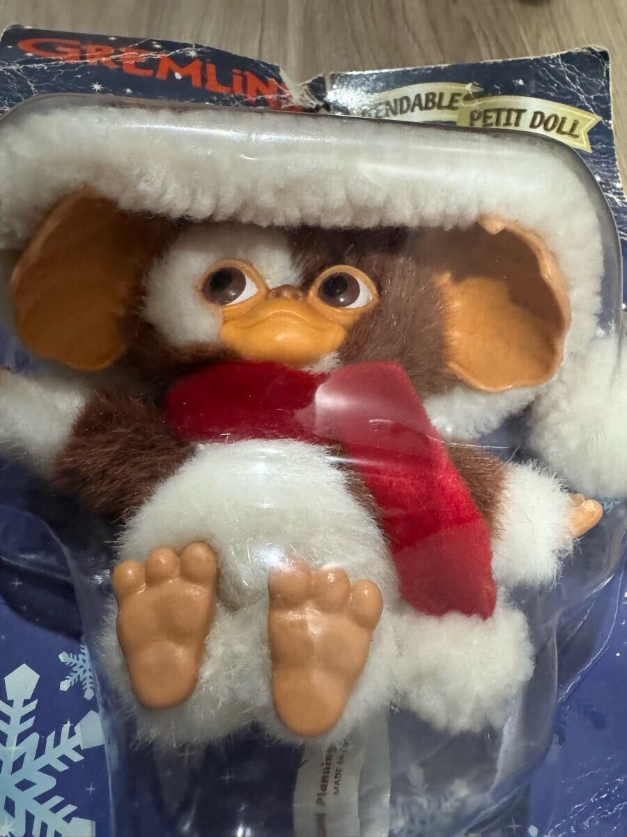 Petit Doll Santa Gizmo 2000 ปีแห่ง Y2K Gizmo ชุดหนังสีแดง