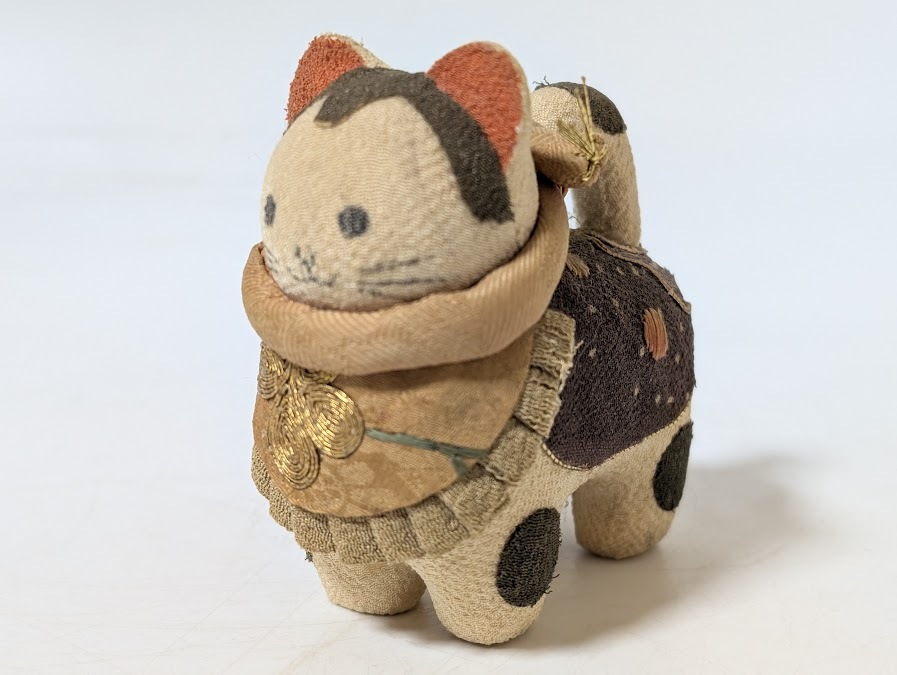 ねこの創作人形】ちりめん細工 縮緬細工 和雑貨 猫の置物