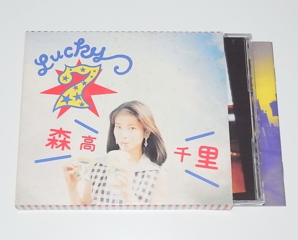 送料無料 希少 初回限定盤 32P写真集付 盤面美品 CD 森高千里 Lucky 7 ラッキーセブン 渡良瀬橋 私の夏 ハエ男 Memories