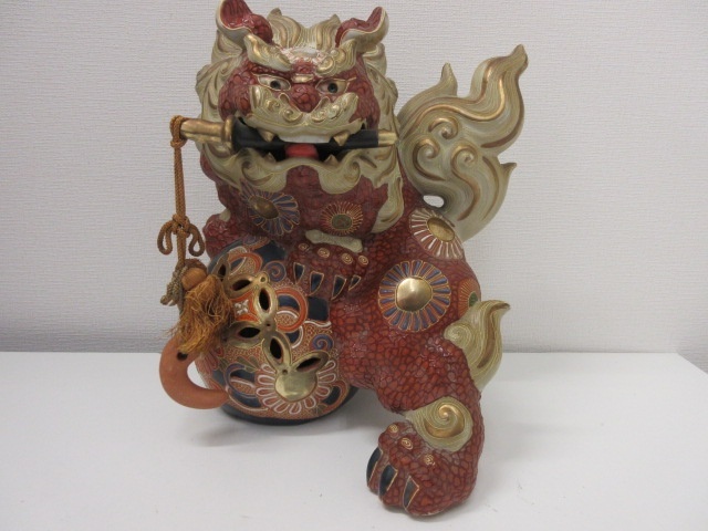 九谷焼獅子の置物 硬い 木箱付き