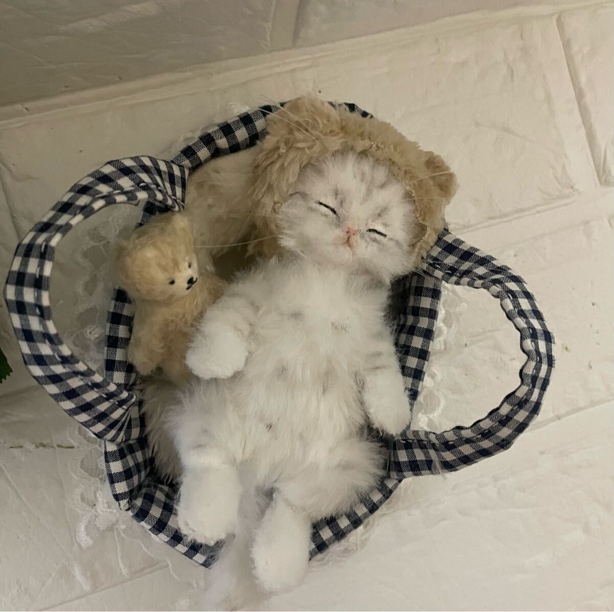 ハンドメイド・夢みるベビモンちゃんのお人形・アートドール・ぬいぐるみ・創作人形 モンチッチ monchhichi | . 今日はメイクの日💄✨ 5月=メイ 9=ク